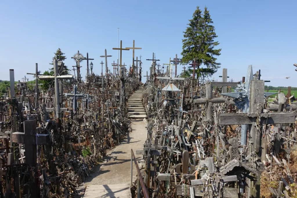 Góra Krzyży Litwa: Dojazd, parking i praktyczne wskazówki